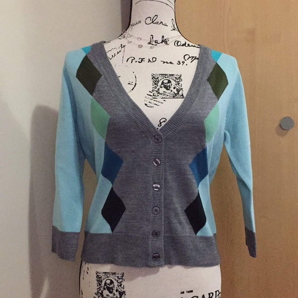 NWOT NY&CO V-neck sweater